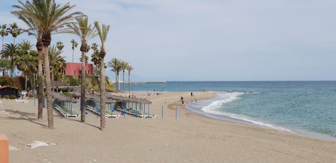 El Estudio De La Playa Benalbeach Holidays Deluxe Benalmádena Exterior foto