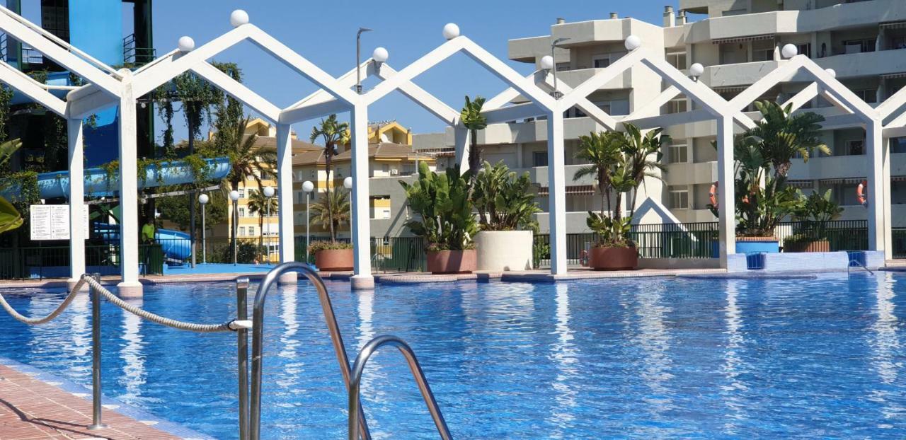 El Estudio De La Playa Benalbeach Holidays Deluxe Benalmádena Exterior foto